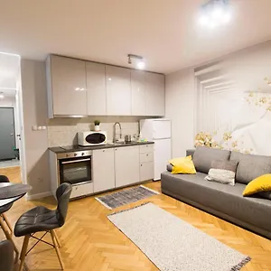 happy-apartments.hotelswroclaw.com/